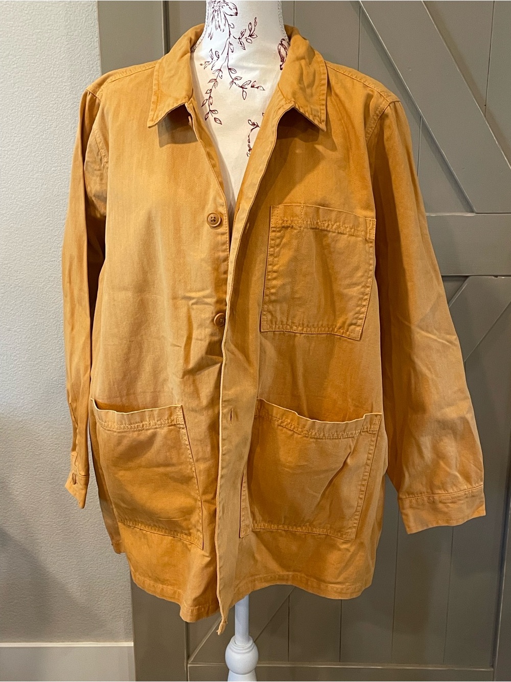 Universal Thread Men's Lightweight Cotton Chore Jacket in Mustard Yellow